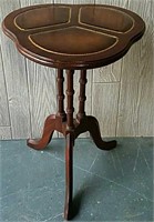 VINTAGE LEATHER TOP CLOVER SHAPE TABLE