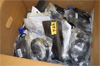 BOX OF VARIOUS COMPUTER CABLES