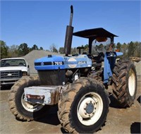 NEW HOLLAND 7610 TRACTOR
