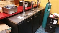 Keg Cooler w/Taps & Hoses