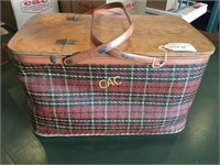 Vintage Picnic Basket, 20" x 11" x 11"