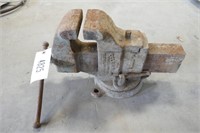 COLUMBIAN BENCH VISE-MADE IN CLEVELAND OHIO