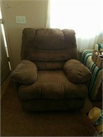 Oversized recliner, Brown fabric