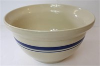 6 QT Roseville Pottery Bowl