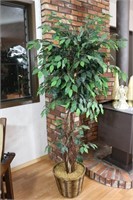 Artificial Decorative Tree