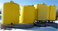 3000 gal. poly flat fertilizer tanks