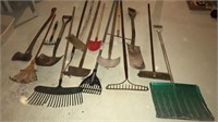 Long handle tools assortment