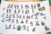 GROUP OF 50 LEAD MONOPOL FLAT SOLDIERS