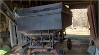 Gravity Wagon with Auger