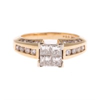 A Lady's Diamond Engagement Ring in 14K