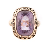 A Victorian Amethyst Ring in Gold