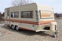 1986 Road Ranger mod 226 self-contained
