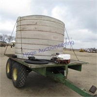 1300 gal poly tank on wagon