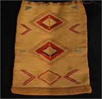 Antique Nes Perce Native American corn husk bag