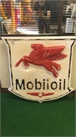 MOBIL OIL LIGHT BOX
