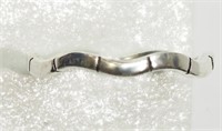25H- Sterling silver ring (2.05g) size 6 - $60