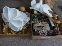 2 boxes Knick knacks