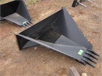 New/Unused Tomahawk Root Bucket,