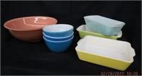 Pyrex bowls, loaf pans and square pans