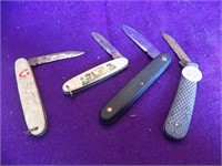 4 small pocket knives