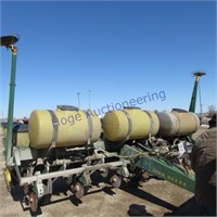 John Deere 7000 6RN planter