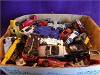 Tray of Hotwheels Cars mostly late 90's, 2000's