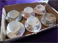 Lot 6 Cups and Saucers