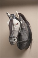 Chest mount, horsehair covered, Bridle Display
