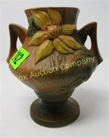 Roseville - Double Handled Vase - 188-6"