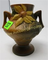 Roseville - Double Handled Vase - 188-6"