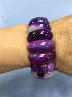 Purple agate stretch bracelet        (a 7)