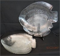 7 piece fish set, 15.5" serving tray and 6 -