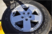 BRIDGESTONE 255/70/18 ON JEEP WHEELS