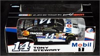 Lionel Racing 1:24 Tony Stewart Die Cast Car