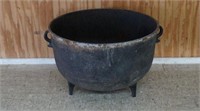 Antique Cast Iron 20 Gallon Wash Pot