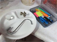 2 corelle divided plates -pen/pencil box -hook