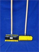 2 10" DECK/POOL BRUSHES