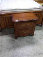 Wood 2drawer nightstand