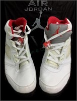 Pair Of Nike Air Jordan Size 11 Shoes