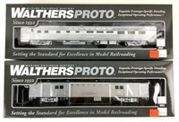 (2) Walthers Proto Santa Fe Train Cars
