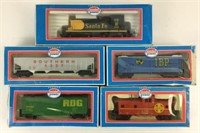 (5) Model Power Train Cars