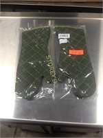 New Pair of Oven Mitts