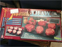 Miracle Thaw defrosting tray like new