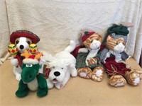 Singing dog and other stuffed animals