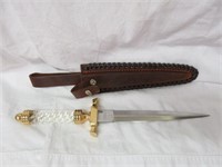 UNIQUE HUNTING KNIFE WITH SHEATH 13"