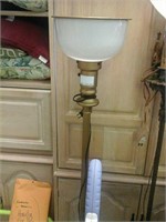 Tall standing lamp