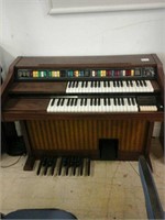Lowrey Genie 44 electric organ