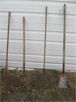 4pc Vintage Lawn / Garden Tools
