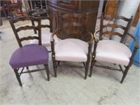 (4) COUNTRY FRENCH STYLE LADDER BACK DINING CHAIRS