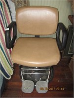 Collins Access Barber/Beauty Styling Chair